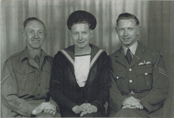 1945 Oct Pop Alan Dad in uniform