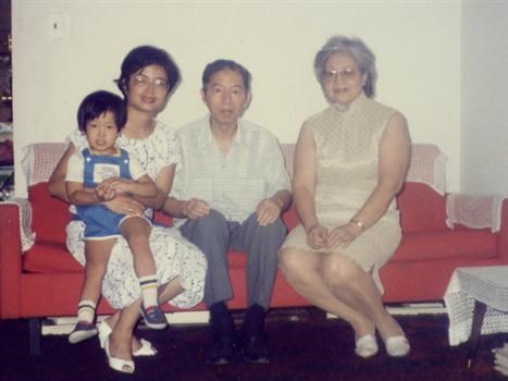 Grandparents w/Eric and Ching Huey