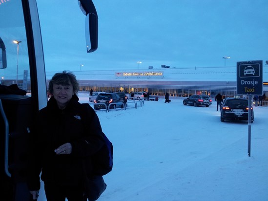Sylvie at Kirkenes airport 10/01/2013 chasing the Northern Lights.....