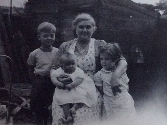 Tony, Catherine, Ann & Big Nanny