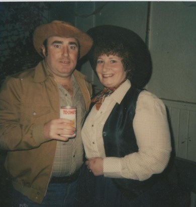 always loved this pic, enjoying a Cowboy night in Aus circa 1980 