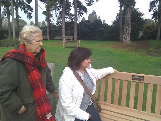 Bisa  and mama  visit your bench at  Kew Gardens xx