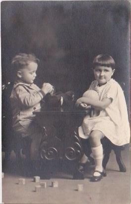 Ben, age 3, and Cotty, age 5