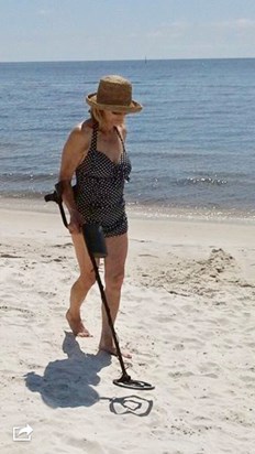 Lived her Metal Detecting