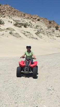 Having Fun 4 wheeling in the Desert 2016