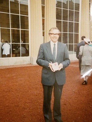 Buckingham Palace, MBE, 1990