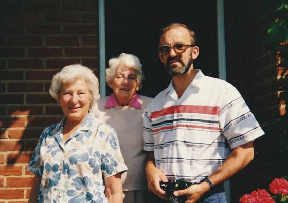 Elma Udall, Mollie Buckle, Martin - Barming - Summer 1989