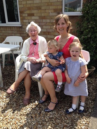 Sunny visit to Whetstone with Liz, Hannah and Catherine. June 2014