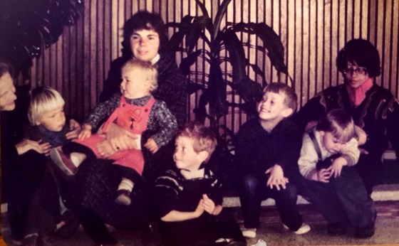 NZ cousins, Margaret, Minshull siblings, Mum, Cape Town, 1978.
