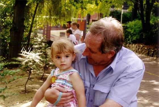 At the zoo with his niece. Proud to be an uncle