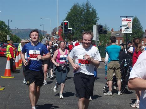 Crillys Belfast Marathon for Sands 2.5.11