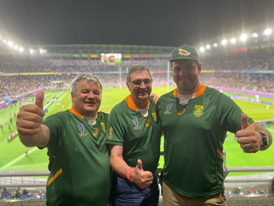 Wereldbeker rugby finaal 2019. Minute voor die afskop , Springbokke teen England . Henk Louwrens, Dr v Zyl , Kobus Louwrens