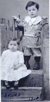 Joe (right) and Bruno (left) as toddlers
