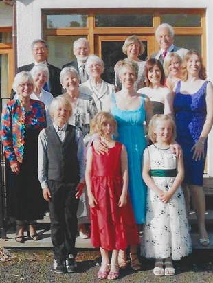 Auntie Beth with the Winge family, Carol & Ole Oestby and Terry & Eileen Heng, Pitlochry Jul. 2009