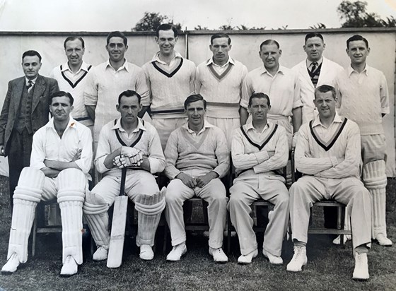 1951 season Derbyshire CCC 