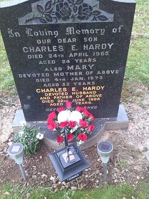 Memory of Mary Charles & Charles Jr 