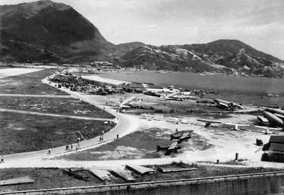 Kia Tak Airport in 1947