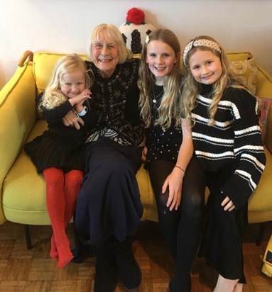 Nanny Bee & her girls