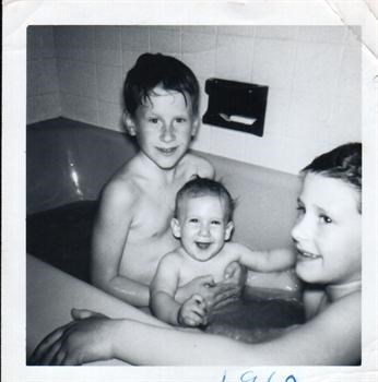 Rick is the little one with brother Andy and Alan