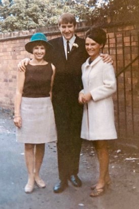 Bob with his sister Chris and sister in law Pa