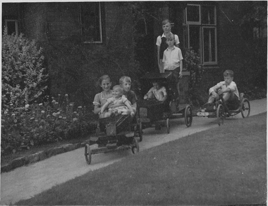 05 Dad Trucks 1949 Arnside