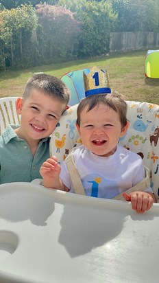 Cian and Oliver 💙