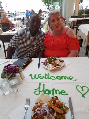 Such a lovely welcome back to Turkey on their usual table, for such a lovely couple 