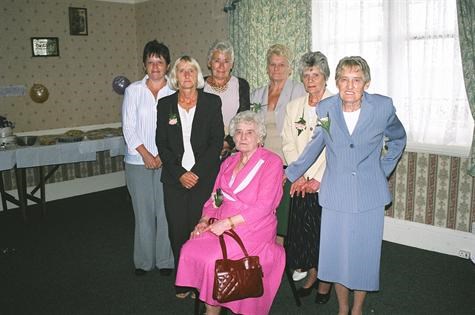 NANNA WITH STER'S AND SISTER-INLAW AND NEICE