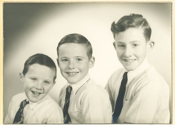 With his brothers Pete & Keith