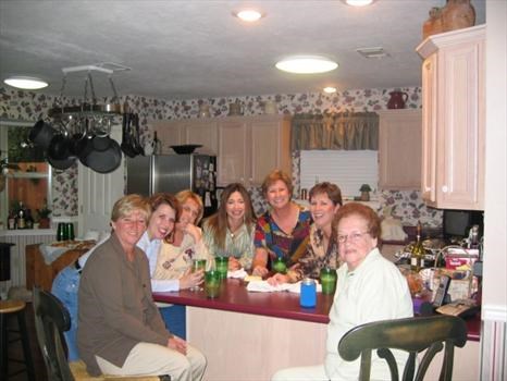 Susie, Monique, Aunt Pam, Angie, Maw-Maw, Darlene, Maw-Maw Ollie (Thanksgiving 2003)