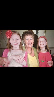 maureen and her granddaughters 