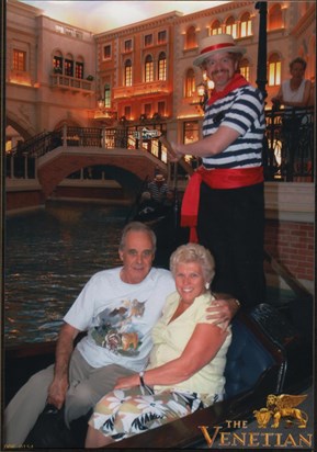 Las Vegas - September 2006 (A Venetian-style canal inside the hotel foyer!)