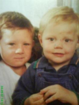 look how innocent dale and brendon used to be! lol love ya both x 