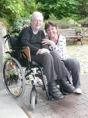 A treasured moment - my last time with Mandy. Rest in peace my dear, brave friend. xx