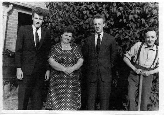 GERALD AT 16 THIRD FROM LEFT WITH MUM AND DAD