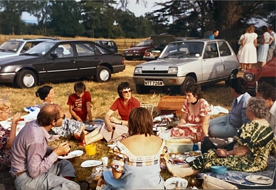 Picnic - does anyone recognise this? trying to date it