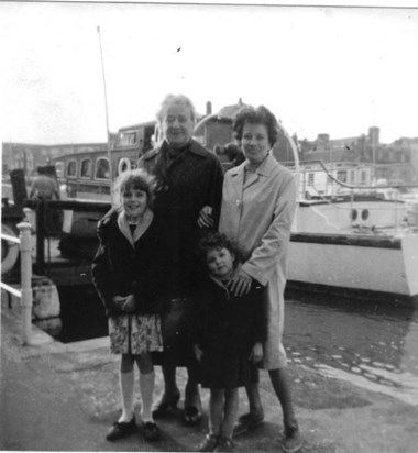 Julie, Val, Mum & Gran at Weymouth 1967