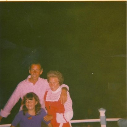 Julie with Mum & Dad at Weymouth