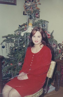 Bonnie Lee at Christmas about 20 years old.  Beautiful as always
