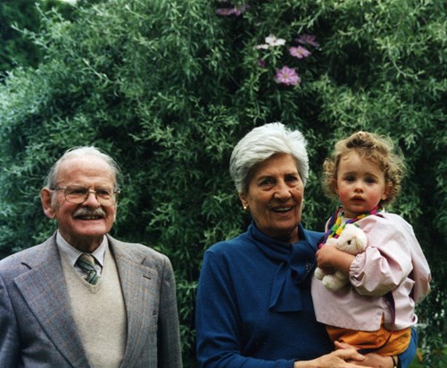 Kara May 1999 with Nonna and Grandpa