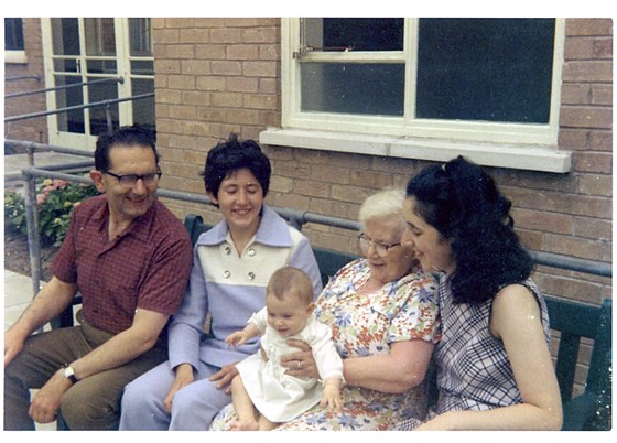 1971 with rica, joanne, annie and judith