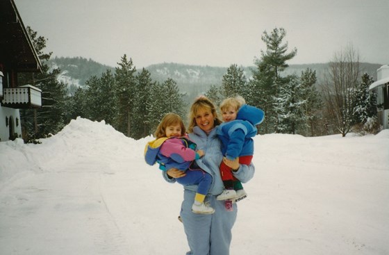 Courtney, Karen, and Gordie in New Hampshire