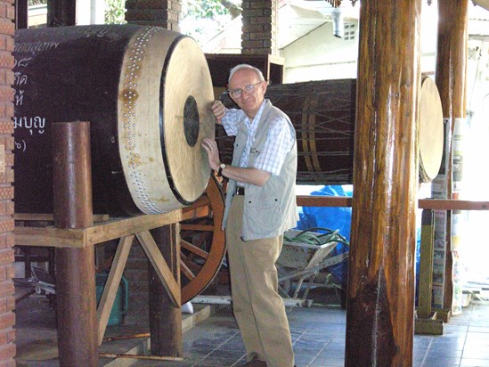 Tom and the melodic drum, Thailand