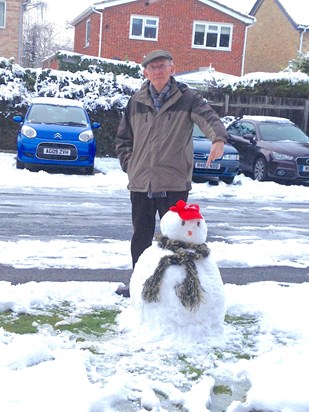 Tom: "Snow man at Ventress Farm Court!"