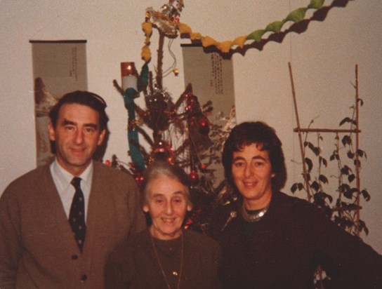 Aberdeen Christmas 1979... Neill and Joan + Joan!!