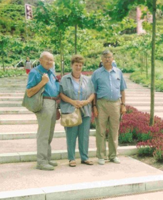 2007 Harold, Cyril and Pat on Kilkenon and Eden holiday