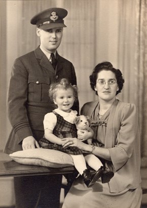 Elisabeth and her parents