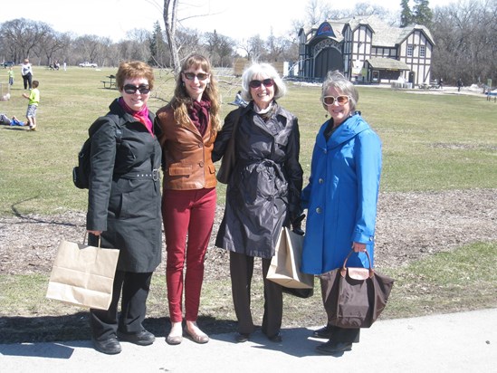 Elizabeth with her sisters and niece, Vanessa, in Winnipeg after a lovely walk through Assiniboine Park in 2013.