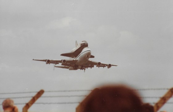 Shuttle piggy back on 747 at Stansted