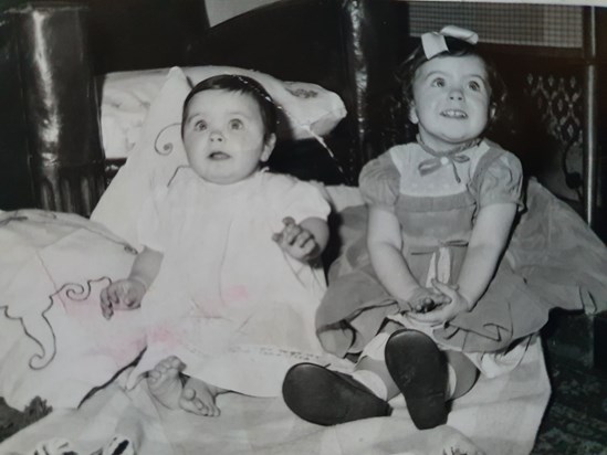 1959 (Mum on the right)